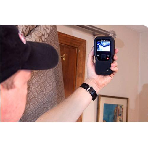Example of use of FLIR MR160 for ceiling and wall joint scanning Flir MR160 In Use