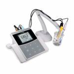 PC820 Benchtop pH/Conductivity Meter Kit